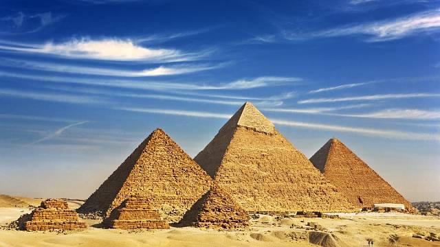 Egyptské pyramidy jsou dodnes zahaleny tajemstvím.