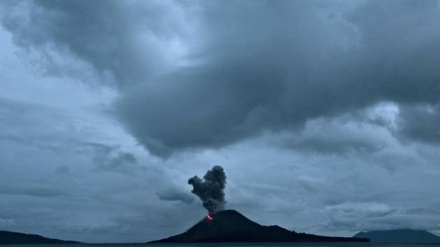 vulkán Anak Krakatoa, přímý pozůstatek Krakatoy