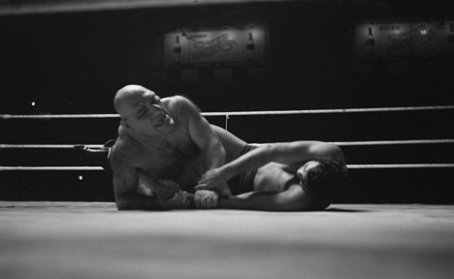 Francouzský anděl proti Lou Thesz v ringu, 1940