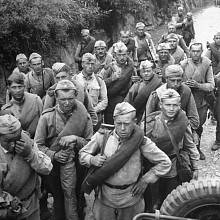 Sovětští hrdinové v Koreji v říjnu 1945.