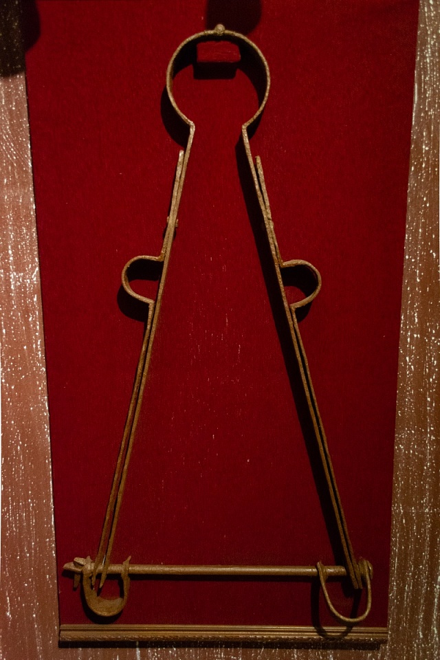 Scavengerova dcera. Výstava inkvizice v Palacio de los Olvidados v Granadě.