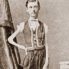 Isaac W. Sprague vážil při svých téměř 170 cm pouhých 20 kilo