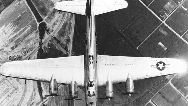 Bombardér B-17.