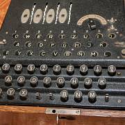 Německý šifrovací stroj Enigma