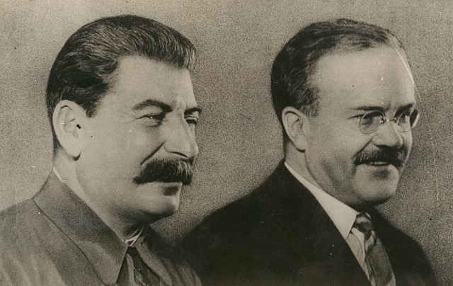 Stalin a jeho pravá ruka Vjačeslav Molotov