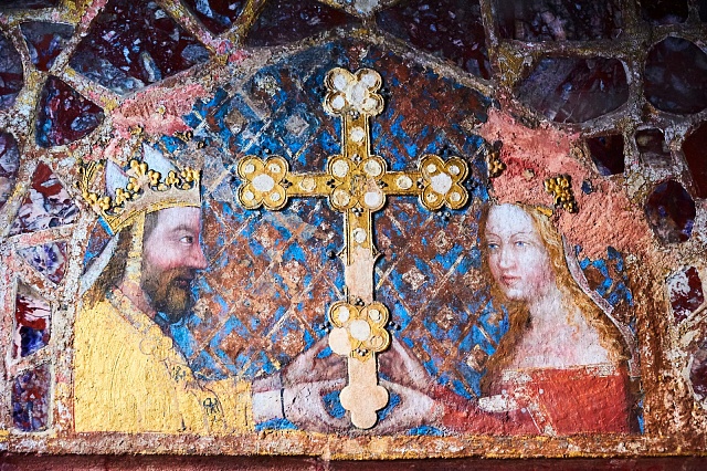 Nástěnná malba Portrét Karla IV. a jeho manželky Anny Svídnické v kapli sv. Kateřiny v Mariánské věži na hradě Karlštejn
