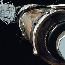 Skylab, jak ho z vesmíru pozorovaly přilétající a odlétající posádky