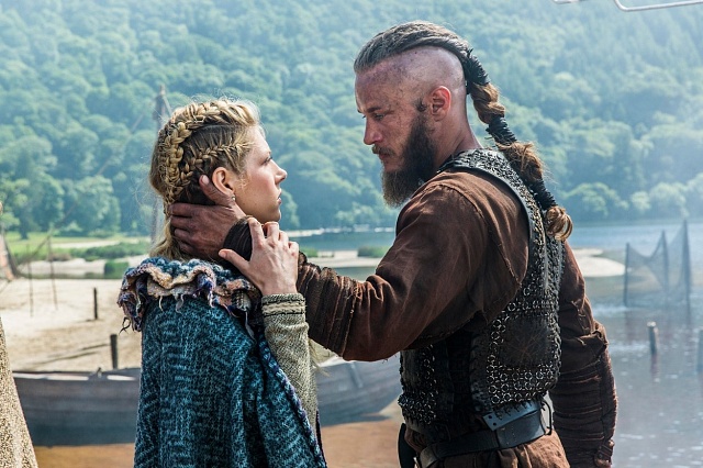 Lagertha a Ragnar v seriálu Vikingové