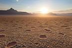 Vílí kruhy v namibijské poušti
