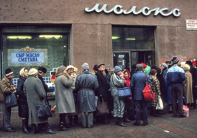 Fronta do mlékárny, Moskva, 1989