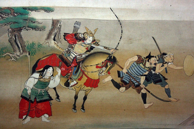 Samurajská žena bojující po boku svého muže.
