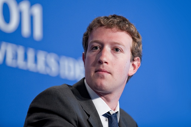 Zakladatel Facebooku Mark Zucerberg si je problému dezinformací vědom. A slibuje, že jej bude řešit.