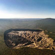 Krátery na Sibiři vznikají vlivem tání permafrostu