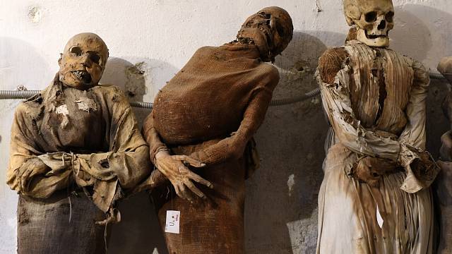 Mumie v kapucínských katakombách v sicilském Palermu, ilustrační foto.