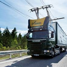 Elektrifikovaný kamion Scania poháněný tzv. vodivým elektrickým pohonem.