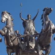 Královna Boudica je v Británii známá jako ochranitelka země.