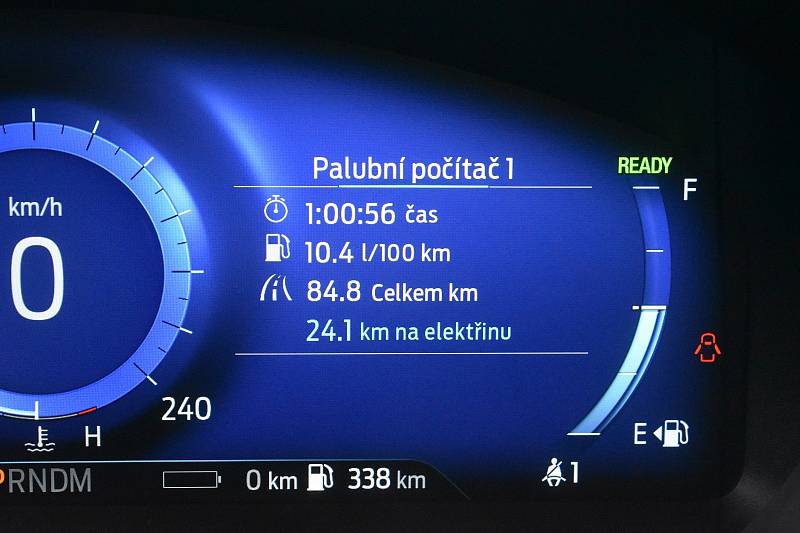 Elektromotor snižuje spotřebu o několik litrů, i když je baterie vybitá