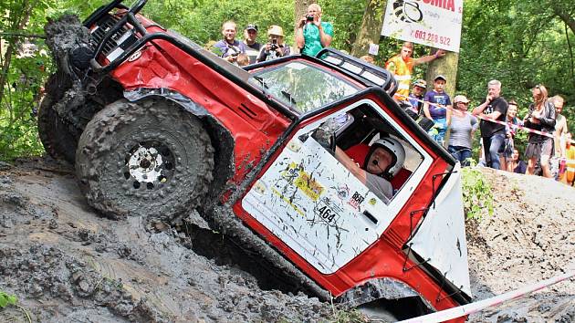 Závody offroadů v Bezděkově