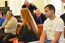 Lounský soud se zabýval případem mezinárodní skupiny, která převážela nelegální migranty z Maďarska do Německa.