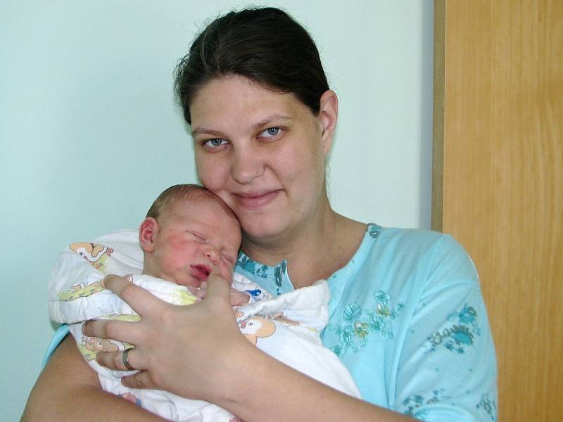 Mamince Barboře Dokoupilové z Liběšic se 30. června 2015 v 8.23 hodin narodil synek Jakub Dokoupil. Vážil rovná čtyři kila, měřil 51 centimetrů.