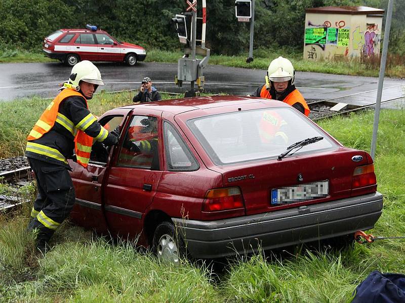 Nehoda u železničního přejezdu v Libočanech