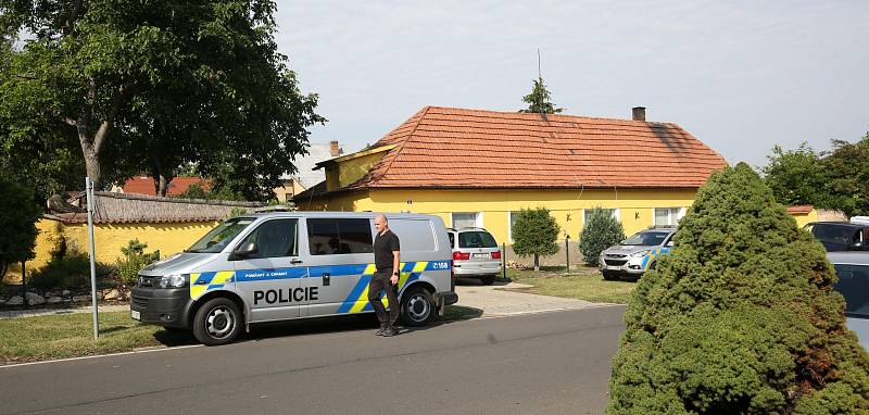Srpen 2020. Po sedmi letech od zmizení Jany Paurové ze Slavětína pátrali policisté opět v jejím domě a okolí. Akci byl přítomen také manžel Pavel Paur.