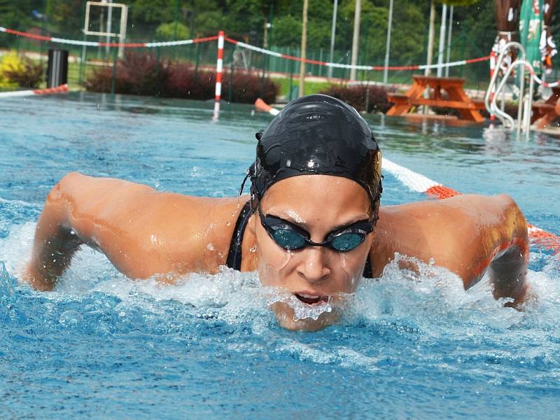 Žatecká plavkyně Lucie Svěcená se loni dokázala probojovat na olympiádu v Riu. Vybojovala tam 27. místo, na evropském šampionátu byla osmá, na mistrovství světa dvanáctá a třináctá.