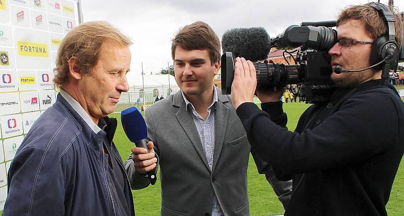 Televizní utkání mezi Vroutkem a Ervěnicemi-Jirkovem.