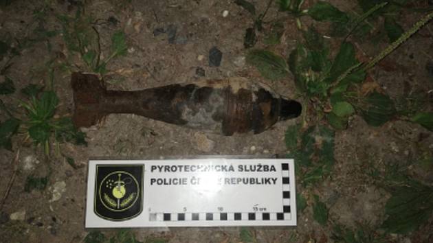 V Libořicích našli neznámý předmět, byla to dělostřelecká mina.