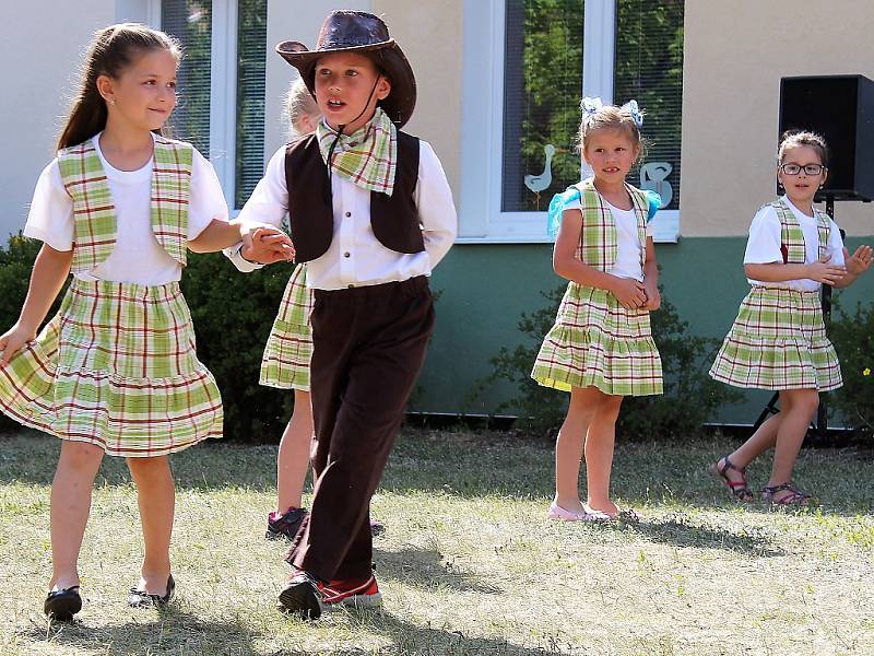 Slavnost v MŠ Alergo v Žatci.