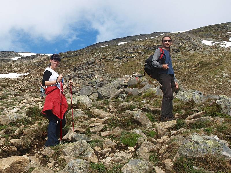Eva a Michal při výstupu na Galdhøpiggen, nejvyšší horu Skandinávie