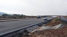 V první polovině prosince se otevře desetikilometrový úsek dálnice D6 u Řevničova a Krušovic.