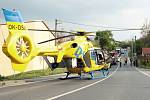 Záchranáři museli motorkáře transportovat vrtulníkem