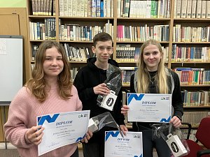 Vítězný tým ve složení: Štěpán Berka, Natálie Lhotská a Mája Štěchová.