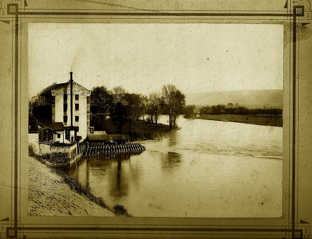 Obec Koštice na historickém snímku