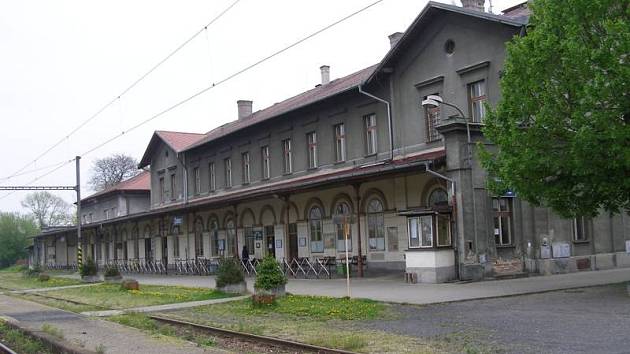Hlavní nádraží v Žatci.
