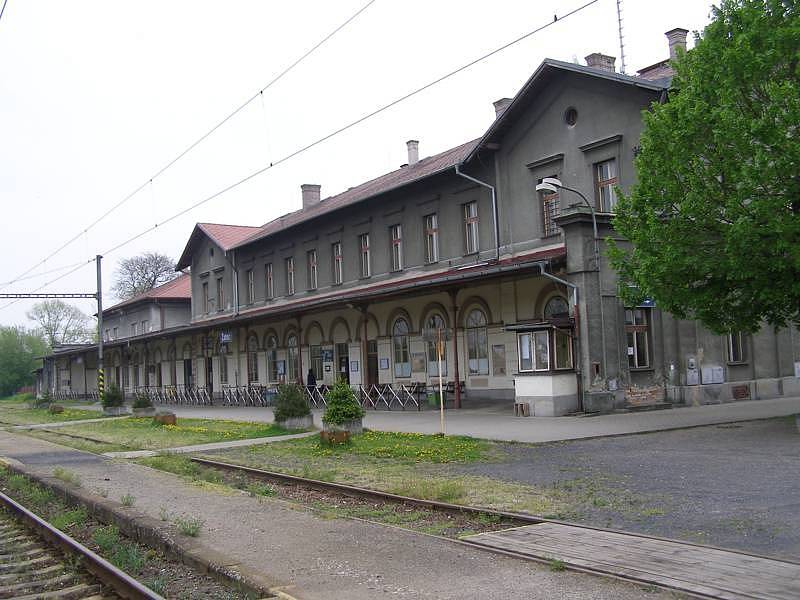 Hlavní nádraží v Žatci.