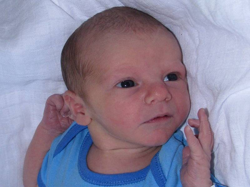 Adam Svoboda se narodil 13. září 2016 ve 21.50 hodin mamince Monice Svobodové ze Žatce. Vážil 3010 gramů a měřil 48 centimetrů.