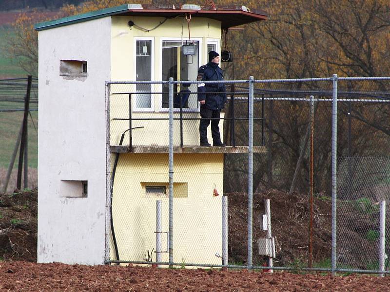 Detenční zařízení pro migranty v Drahonicích na Podbořansku je střeženo vězeňskou službou