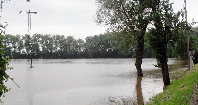 Středa 3. 6. 2013. Povodeň v Lenešicích