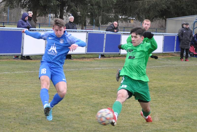 Louny doma na startu jara v severočeském derby přemohly Vilémov 2:0.