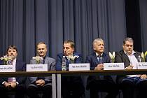 Ustavující jednání zastupitelstva proběhlo v Podbořanech v sále kulturního domu.