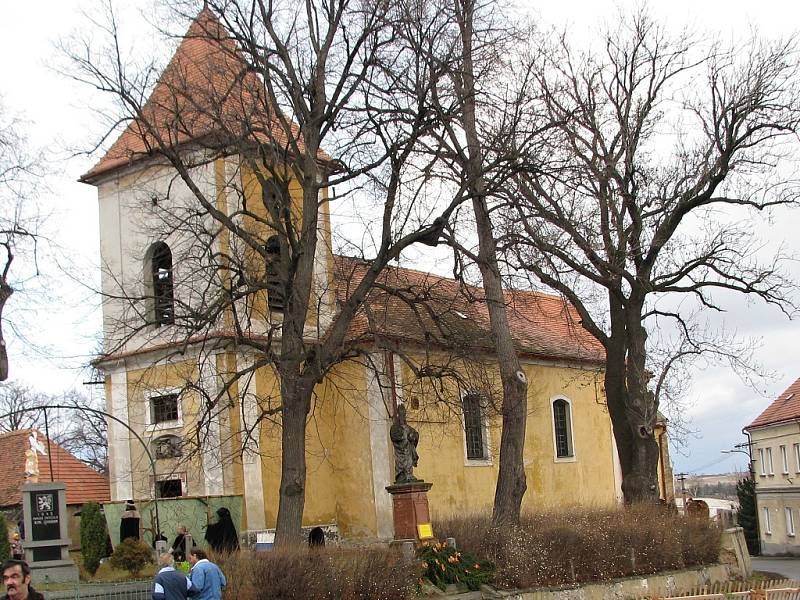 Kostel sv. Mikuláše v Nepomyšli