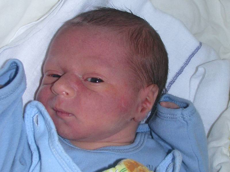 Filip Farkaš se narodil 17. května 2016 v 0.14 hodin v žatecké porodnici mamince Andree Farkašové z Loun. Vážil 2490 gramů a měřil 47 centimetrů.