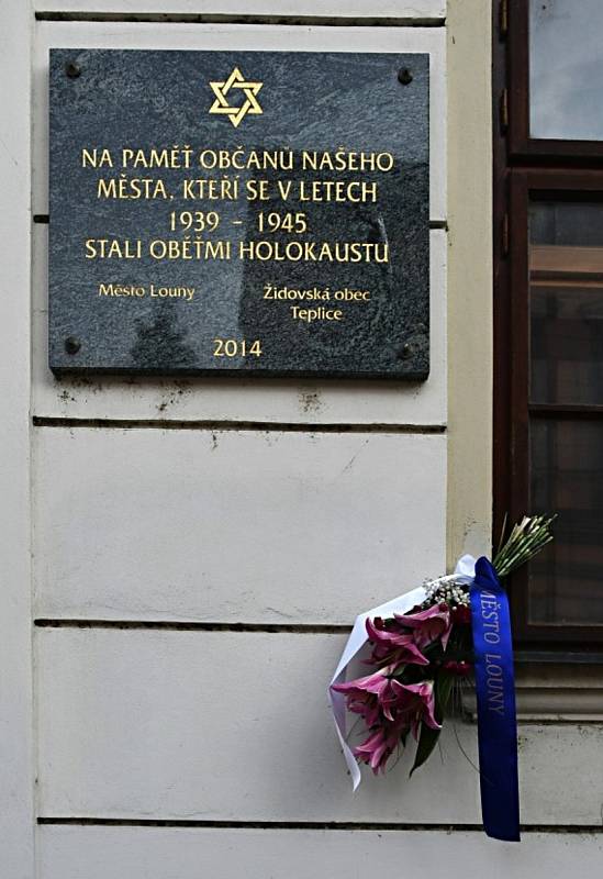 Ve čtvrtek 27. ledna se u lounské synagogy uskutečnilo vzpomínkové setkání.