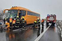 Tragický střet autobusu a automobilu u Rané v neděli 22. ledna