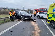 K nehodě dvou aut došlo ve středu 28. února u Dobroměřic. Jeden člověk se zranil.