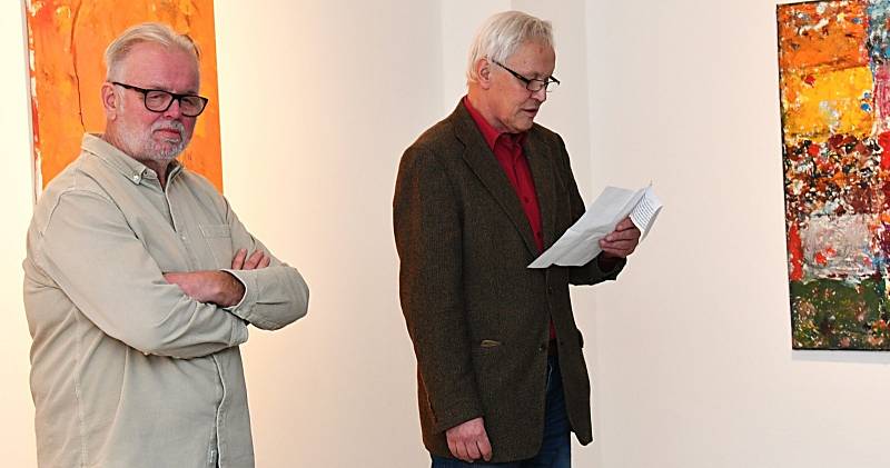 Galerie města Loun zahájila další výstavní sezónu. První byla středeční vernisáž výstavy Jaroslava Čásy Čistá radost.