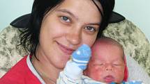 Mamince Monice Vackové ze Žatce se 21. srpna 2012 ve 14.29 hodin narodil syn Zdeněk Brož. Vážil 3,38 kg a měřil 50 cm.