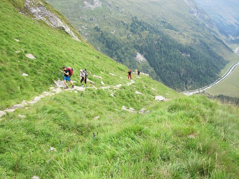 Cesta na Grossvenediger začíná příjemnou procházkou nádhernou rakouskou krajinou